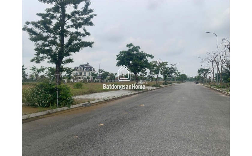 Bán căn góc biệt thự KDC Sơn Tịnh 577 275m2, TP Quảng Ngãi - 3.140 triệu